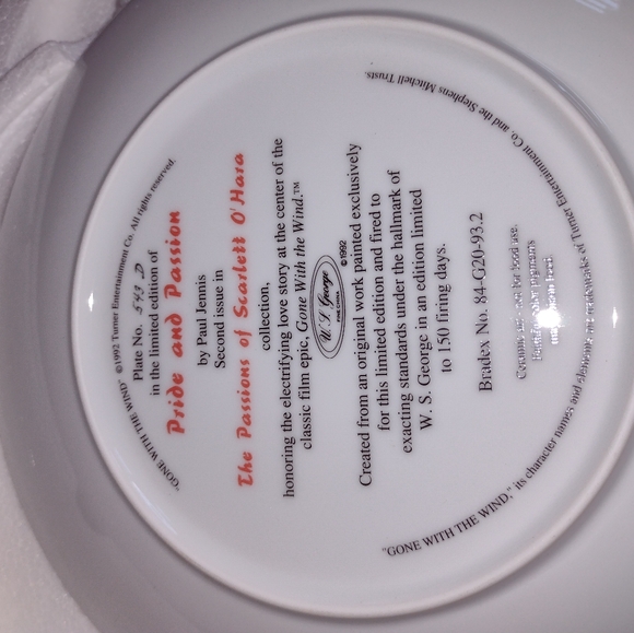 Lot of 2 Gone With the Wind Plates Firey Embrace and Pride and Passion New - Picture 2 of 5